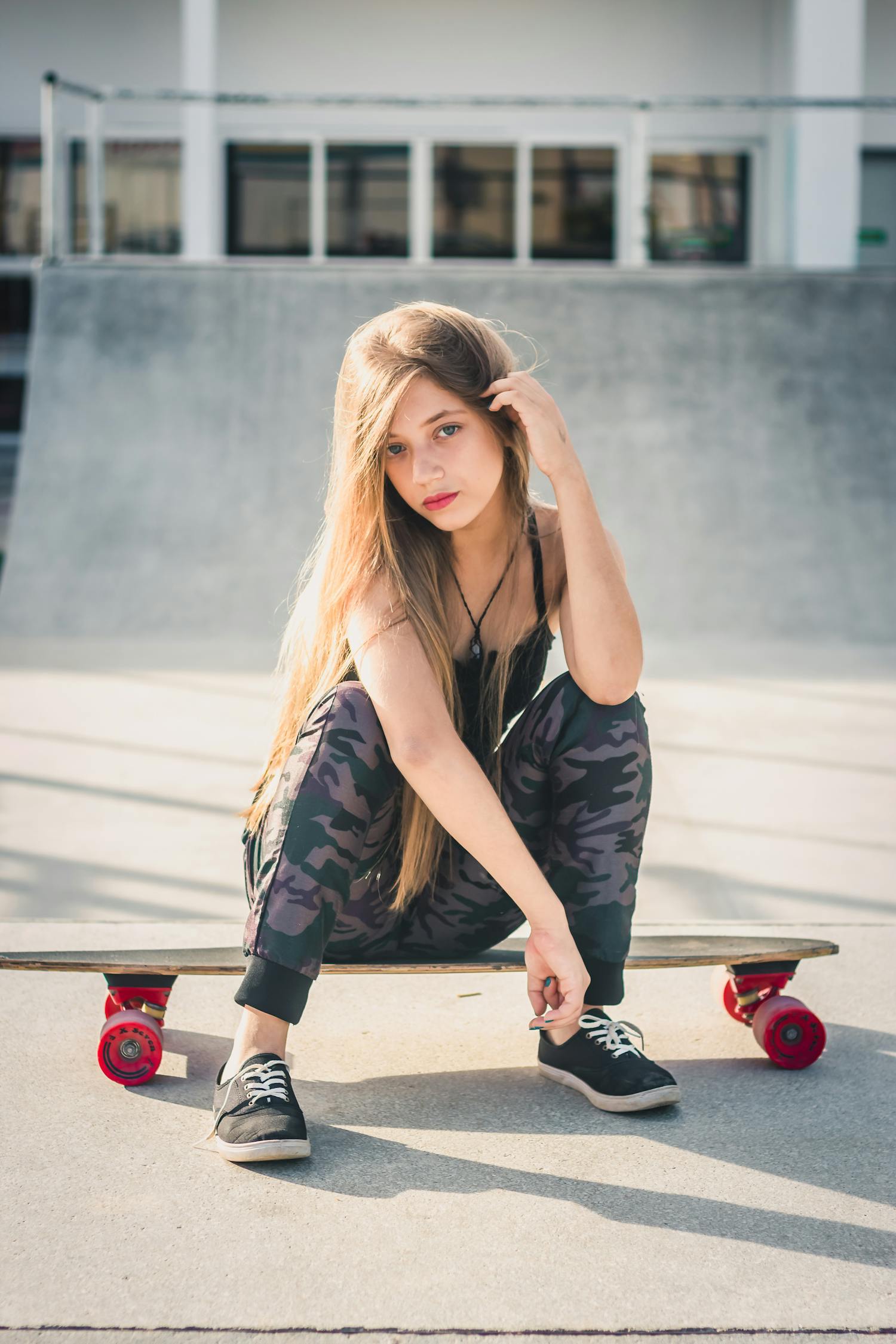 女明星挠痒痒瞬间的微妙魅力，娱乐中的愉悦瞬间