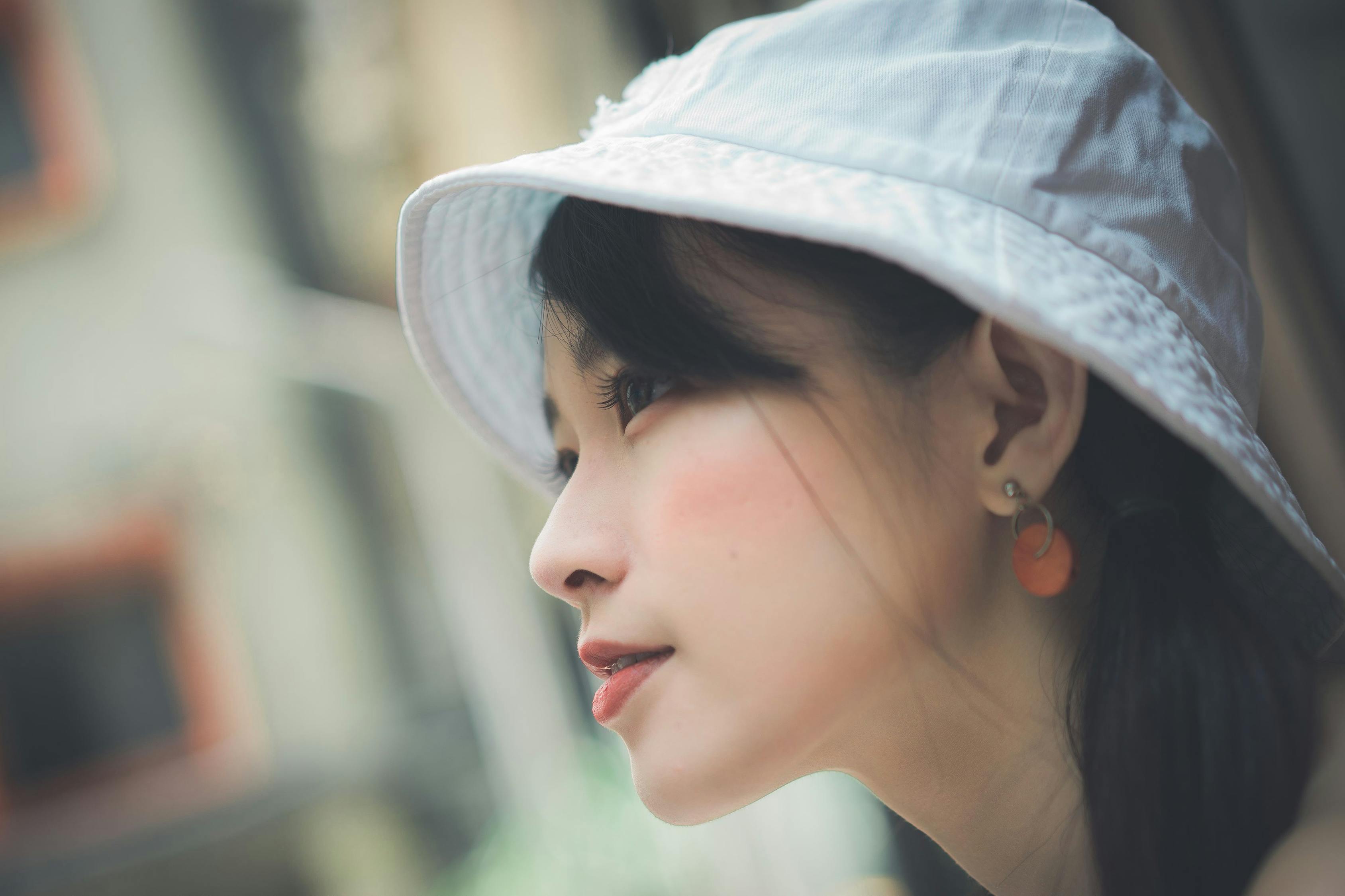 动漫世界中的可爱男主，无法抗拒的魅力