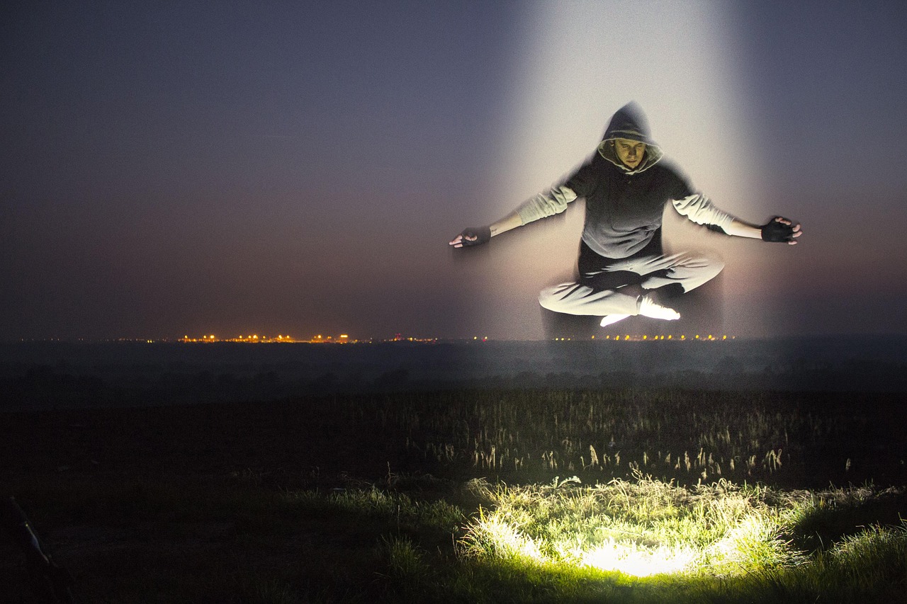 五月明星的心理世界揭秘，探寻光环背后的真实情感